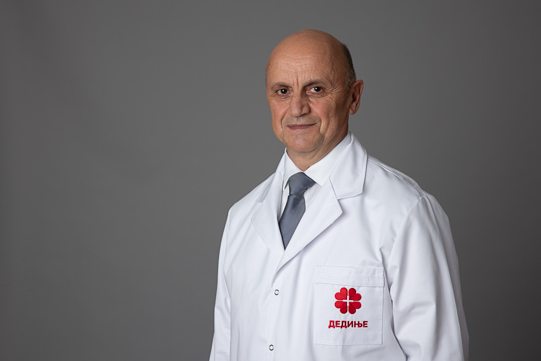 Prof. Univ. dr sci. med. Miomir Jović  